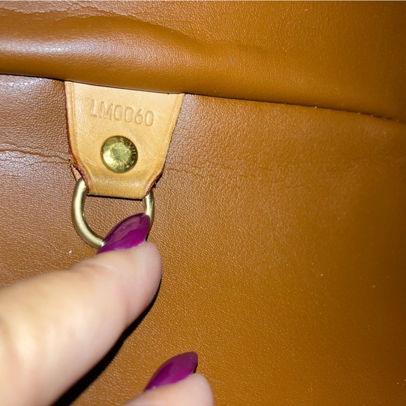 LOUIS VUITTON VERNIS BAG - Picture 12 of 13